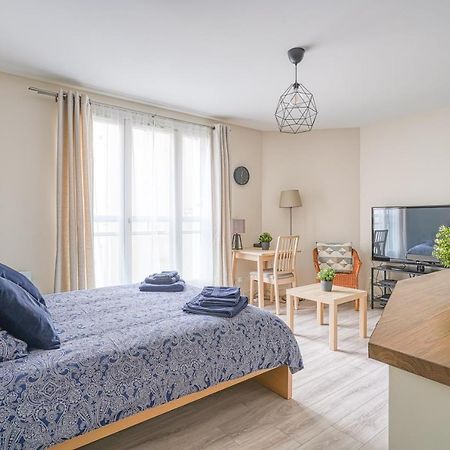 Logement Noah Courcouronnes エクステリア 写真