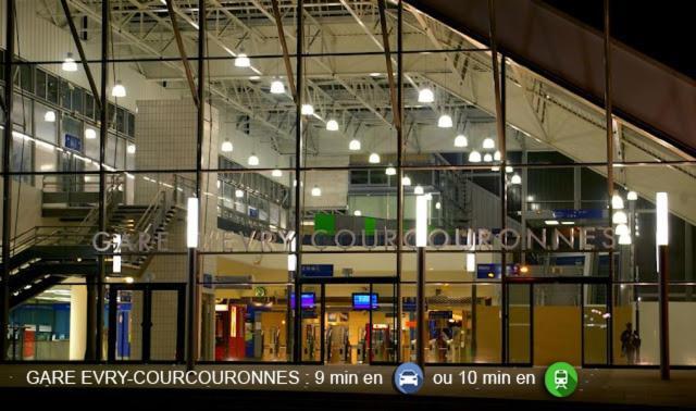 Logement Noah Courcouronnes エクステリア 写真