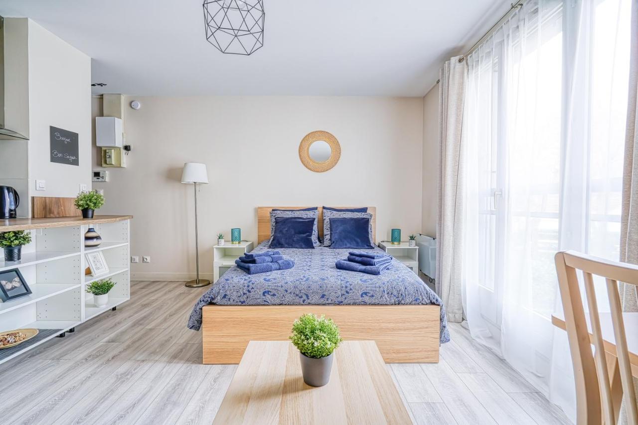 Logement Noah Courcouronnes エクステリア 写真