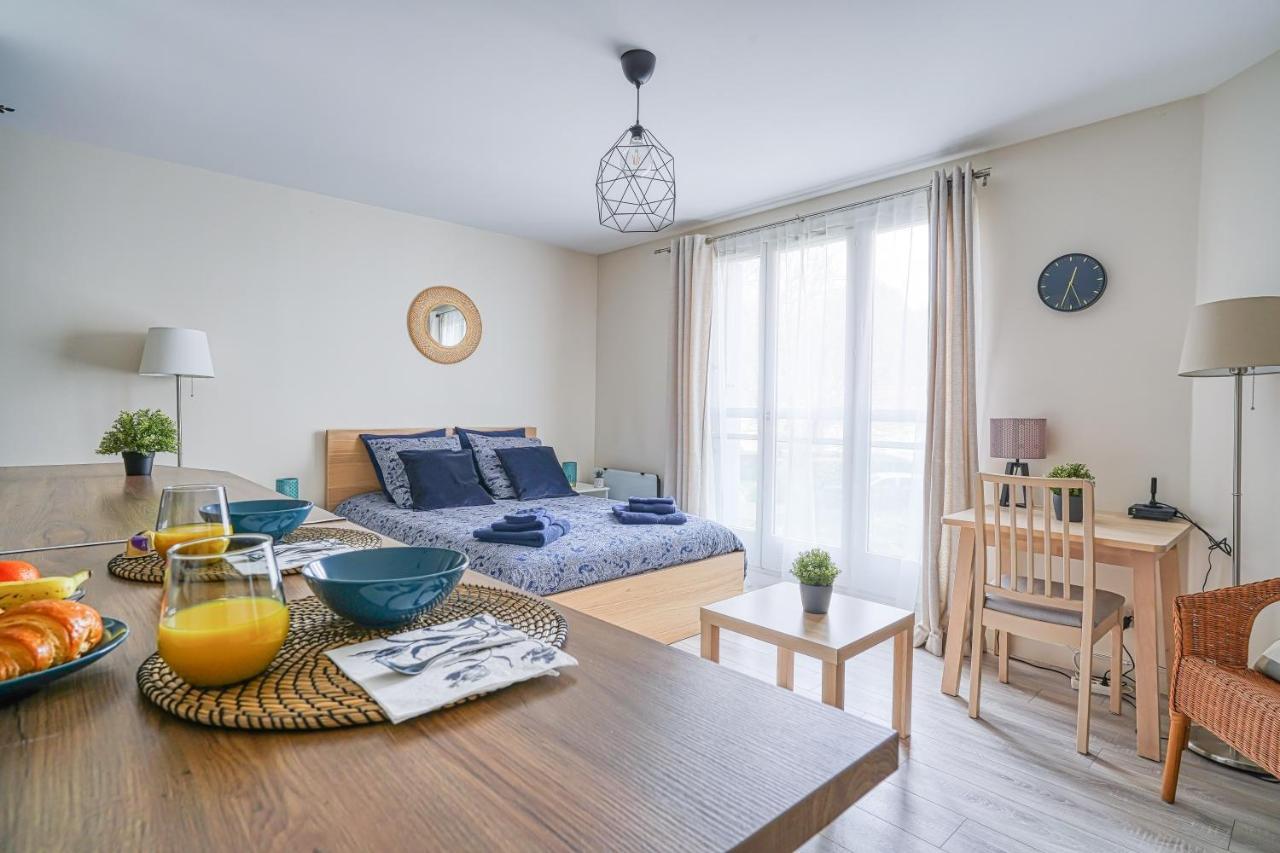 Logement Noah Courcouronnes エクステリア 写真